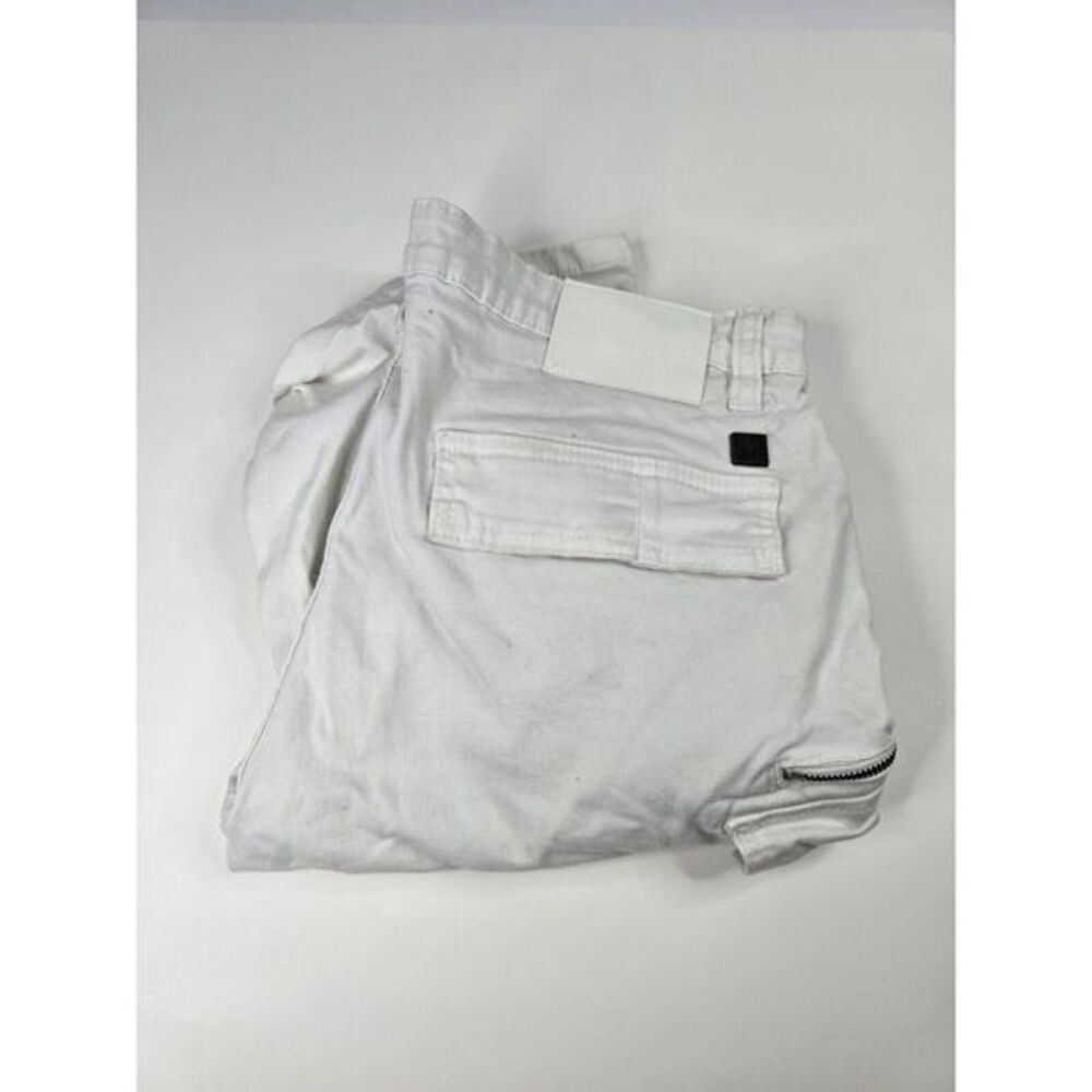 SOBK White Shorts Size 36 Flex Fit Zippered Pockets Cargo Skate Ollie‎ Beach